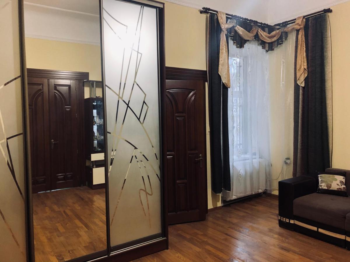 У Богдана Lviv Ngoại thất bức ảnh